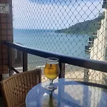 Apartamento Na Avenida Atlantica Encantador Com Vista Para O Mar E Vaga Privativa