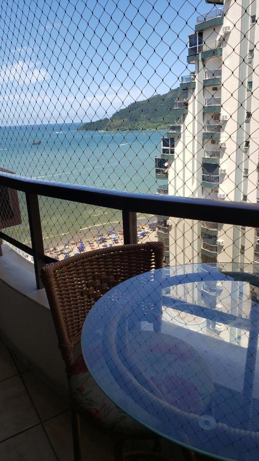 Na Avenida Atlantica Encantador Com Vista O Mar E Vaga Privativa Apartamento Balneario Camboriu